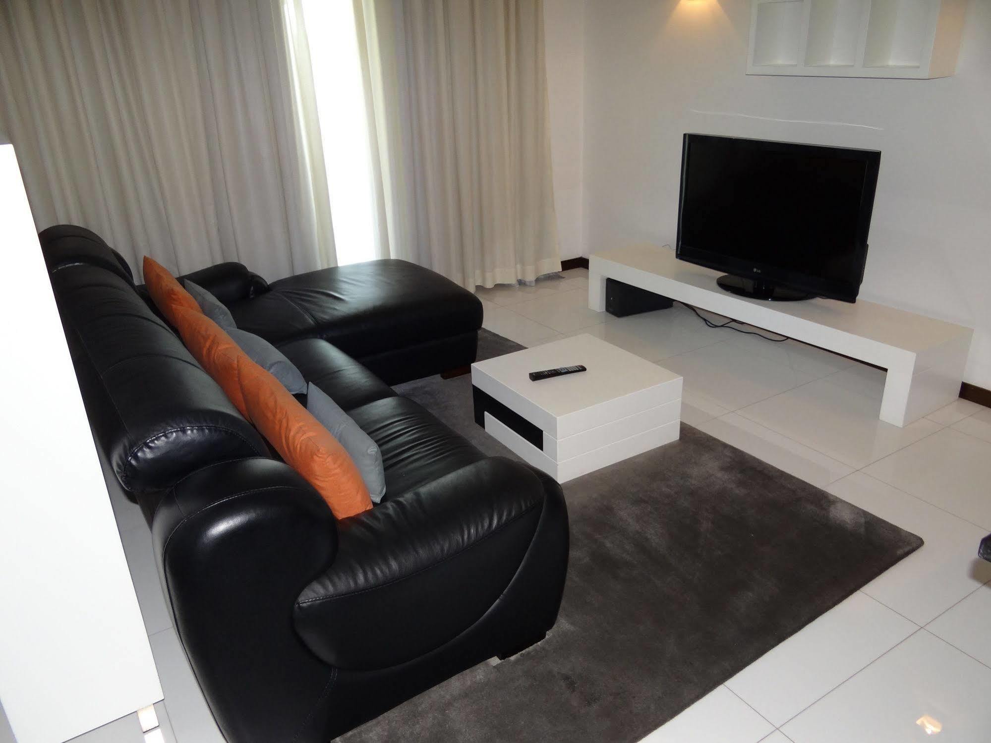 Rk Suite Hotel Luanda Exterior photo